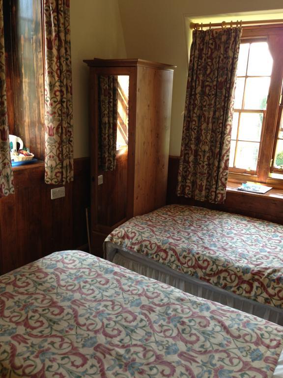 The Cathedral Guest House Millport Chambre photo